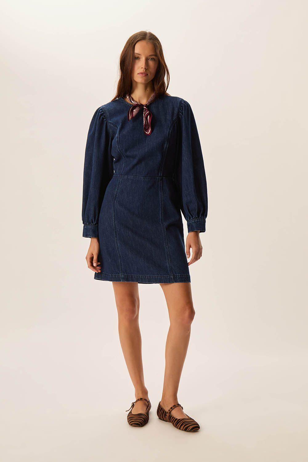 Lais Indigo-Kleidung