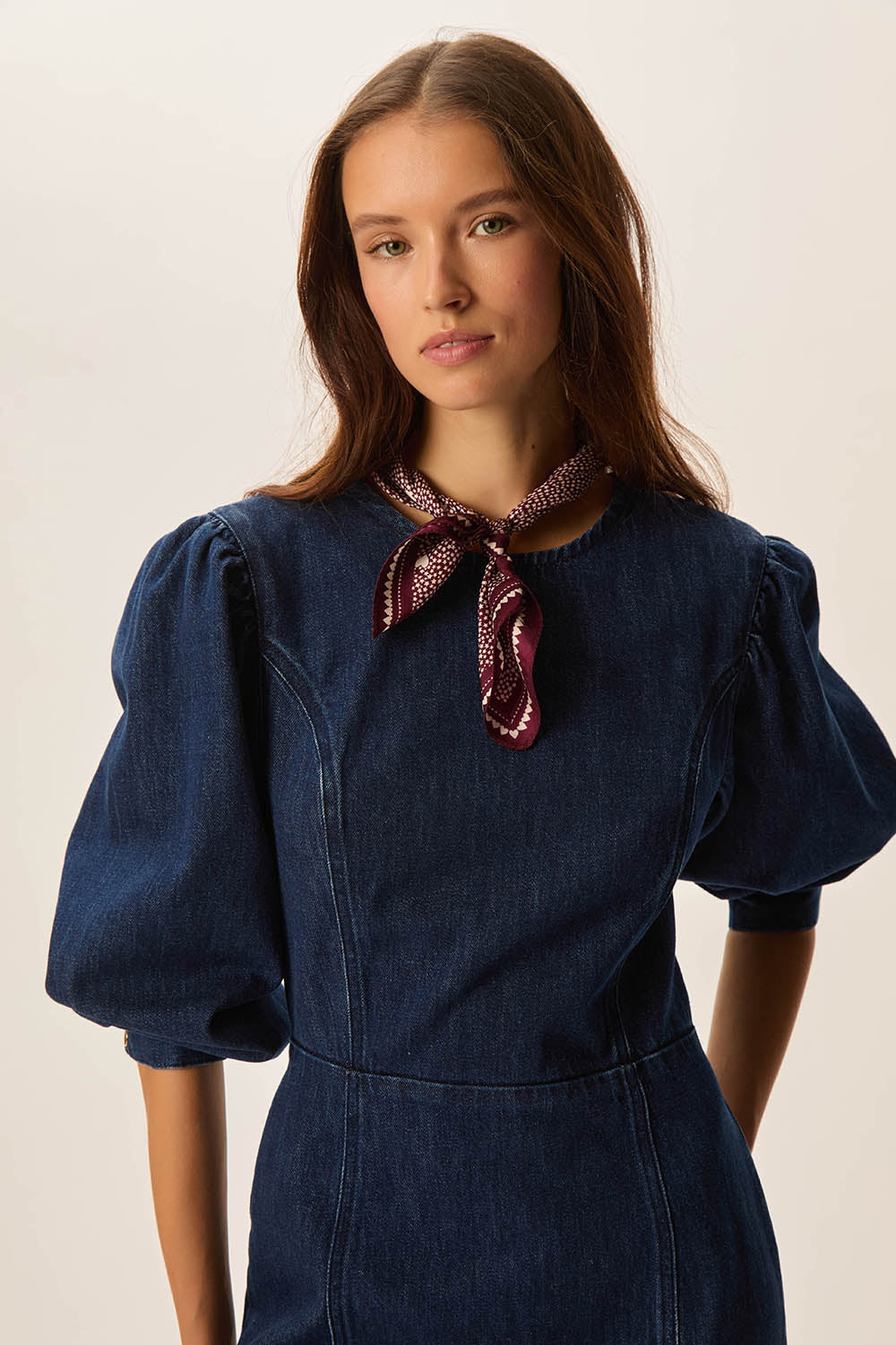 Lais Indigo-Kleidung