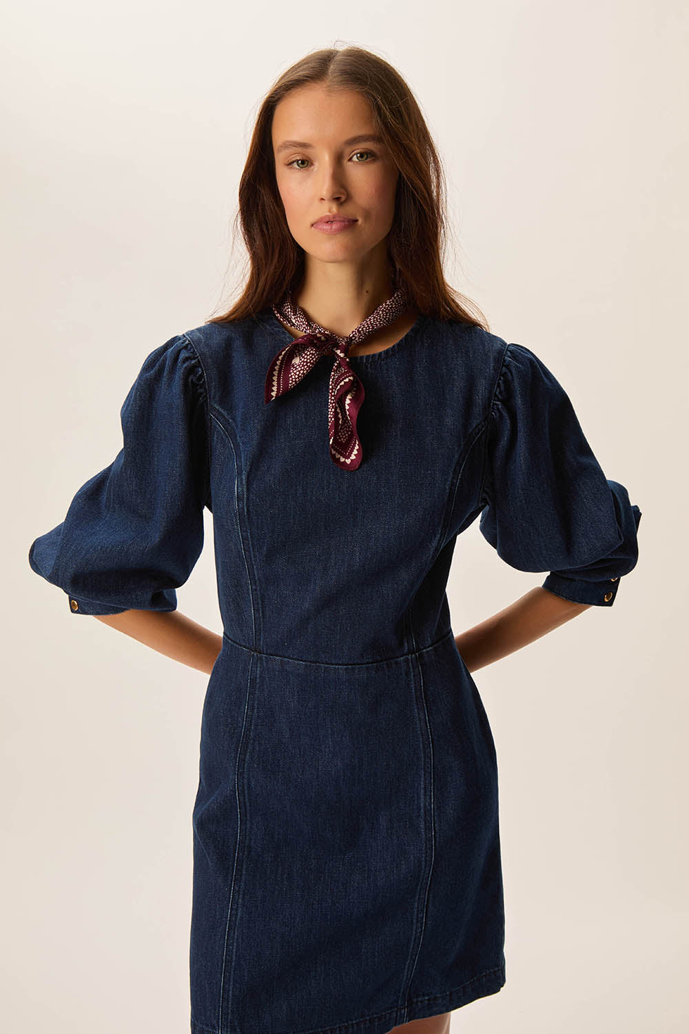 Lais Indigo-Kleidung